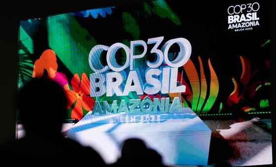 La sala plenaria principal del Hangar - Centro de Convenciones y Comercio de la Amazonía, durante la ceremonia de apertura de la COP30 en Belém, Brasil.